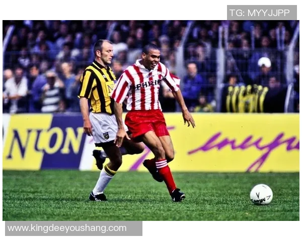 老一代粤语足球传奇球星的辉煌岁月与足坛影响力回顾